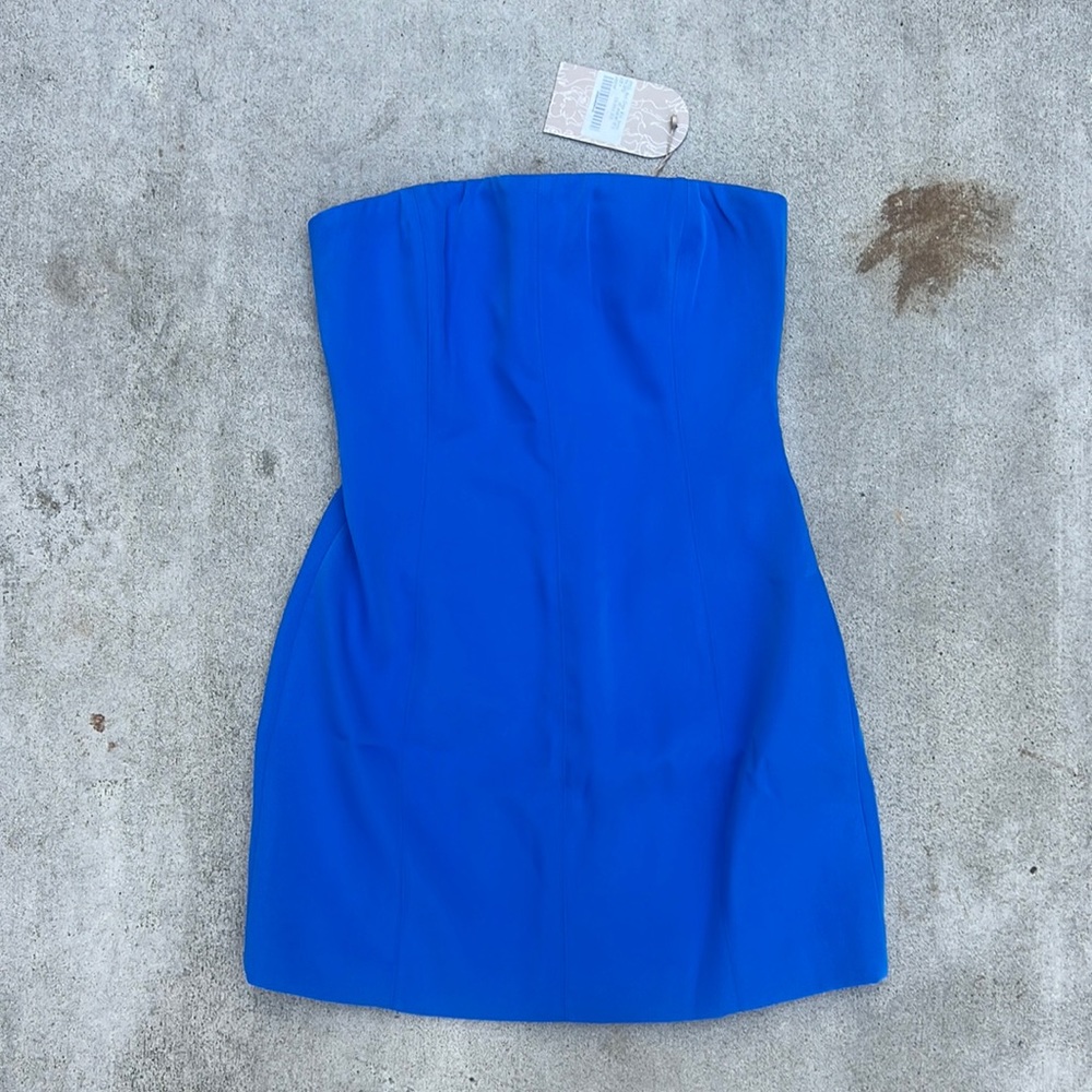 Elegant Blue Strapless Dress